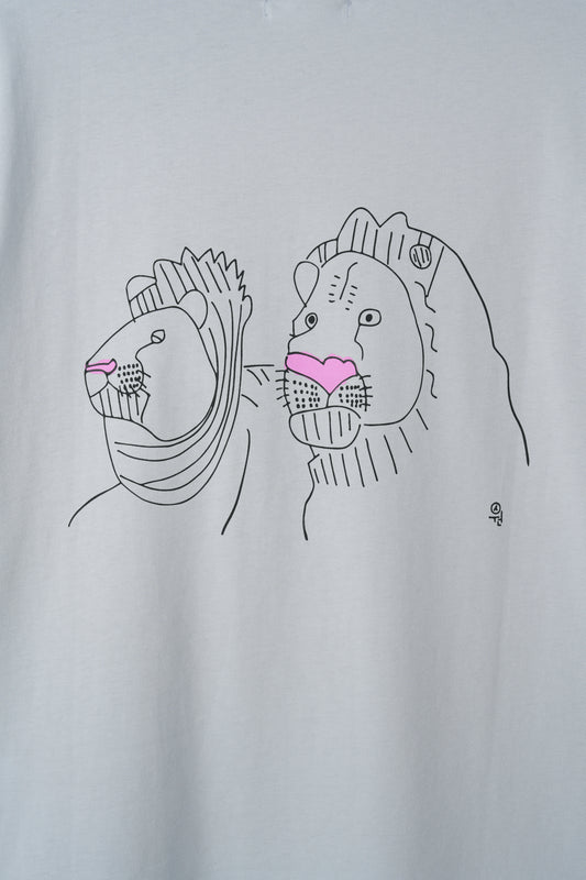 Lions Short Sleeve T-shirt by Suwon Cho